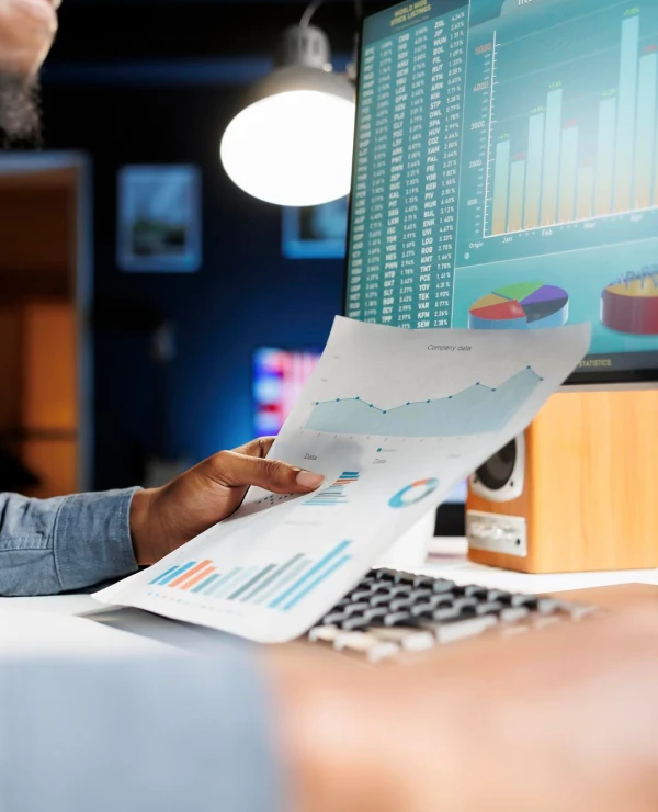 Building Long-Term Financial Forecasts for E-Commerce